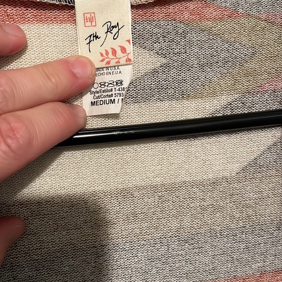 Tribal print wrap - Picture 2 of 3